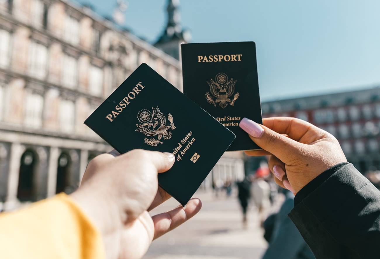 How to Create a Passport Photo for the US | How To
